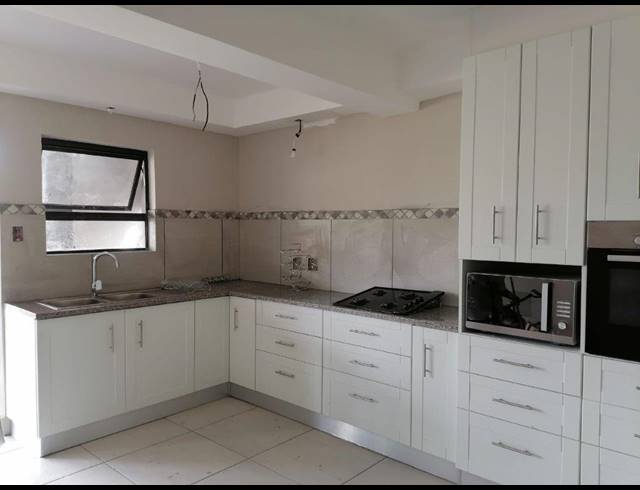 1 BEDROOM APARTMENT RENTED IN HUMEWOOD